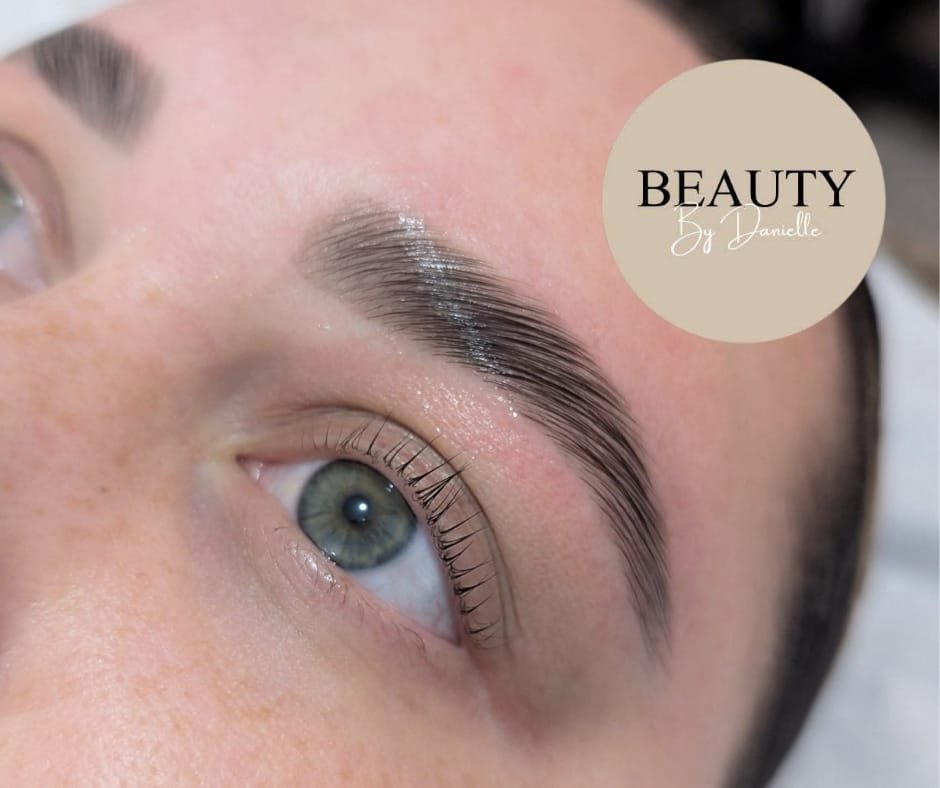 Beauty salon, eyebrows